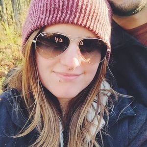 Meet your Posher, Brittany